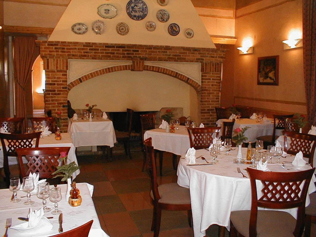 La Maison Blanche Hotel